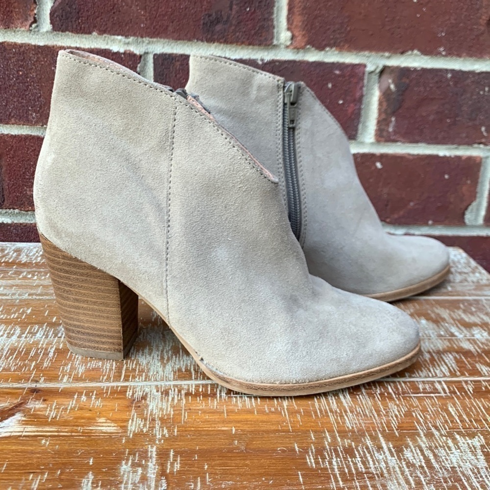 Seychelles from Anthro Light Tan Suede Heeled Leather Booties